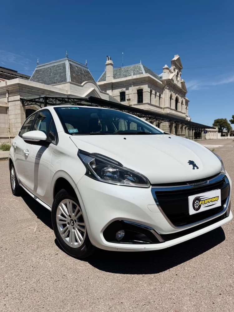 Peugeot 208 Allure